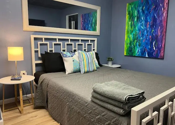 Crew Housing Sleeps 28 7br With 15 Beds And 4 Baths Apartment Pittsburgh
