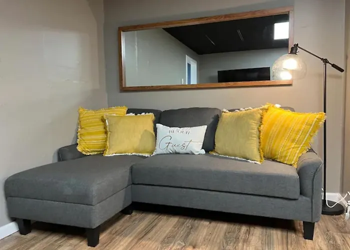 Crew Housing Sleeps 28 7br With 15 Beds And 4 Baths Pittsburgh
